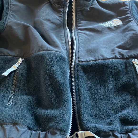 Northface Denali Boys jacket - Picture 2 of 4